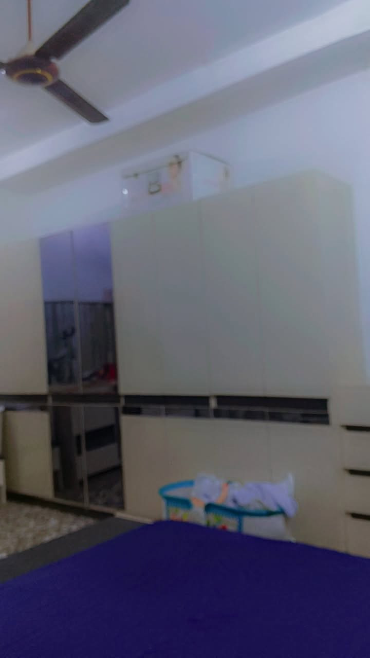 غرفه لبيع العنوان بغداد حي اور1200بي مجال ***********
