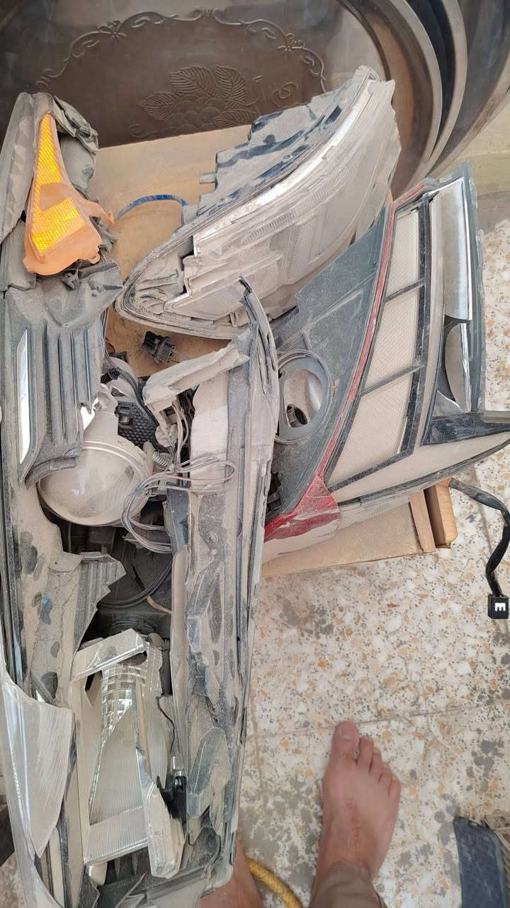 سلام عليكم غراظ دعاميه النترا 24 لايت مكسور شغال وبك لايت  وفرشة مال جنطه مامستخدمه ولايت وبكلايت فورتي 24 قيم بل يرضى بي الله وخذ ***********
