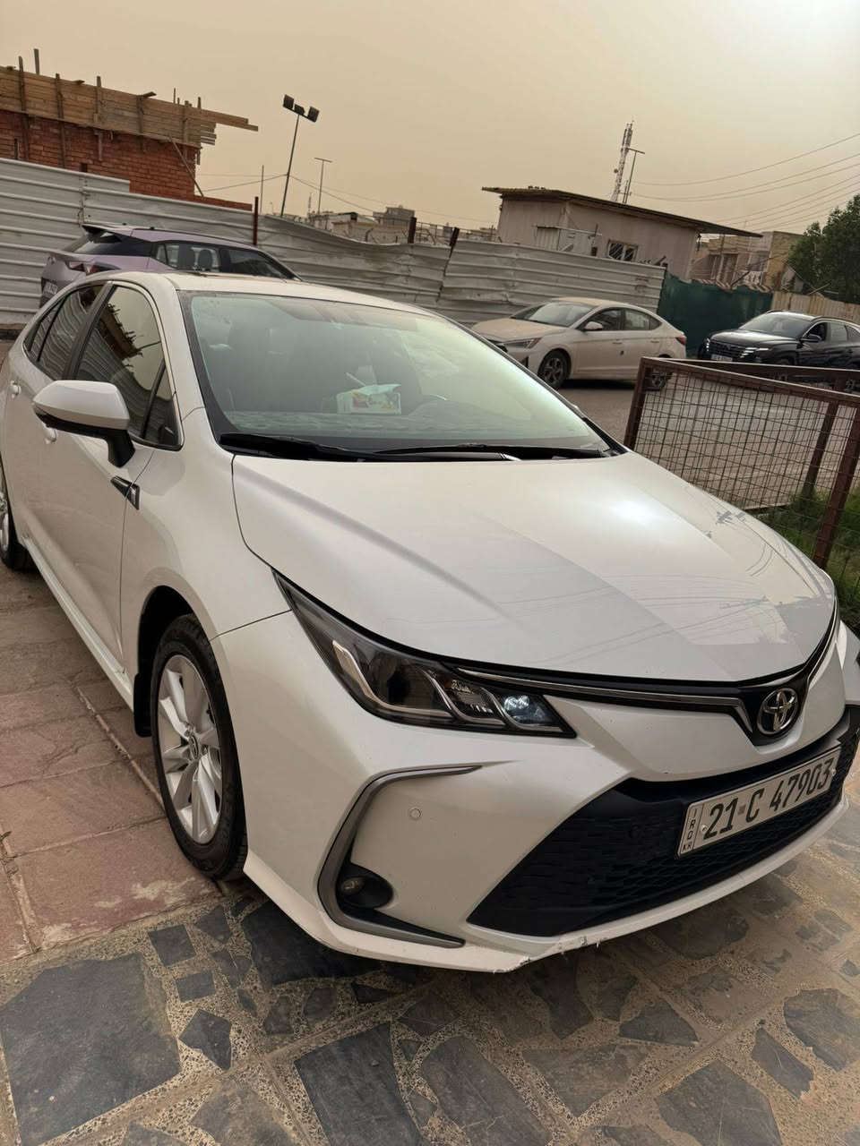 السلام عليكم كورلا ساز موديل 2024 رقم سليمانيه الجديد هزه قبل يومين مسويها ماشية84 km  بيها مكانين بارد بسيطات السيارة شرط التحويل مكانها بغداد السيدية سعرها 177 وبيها مجال اني مكلف بالنشر هذا رقم صاحبها ***********

