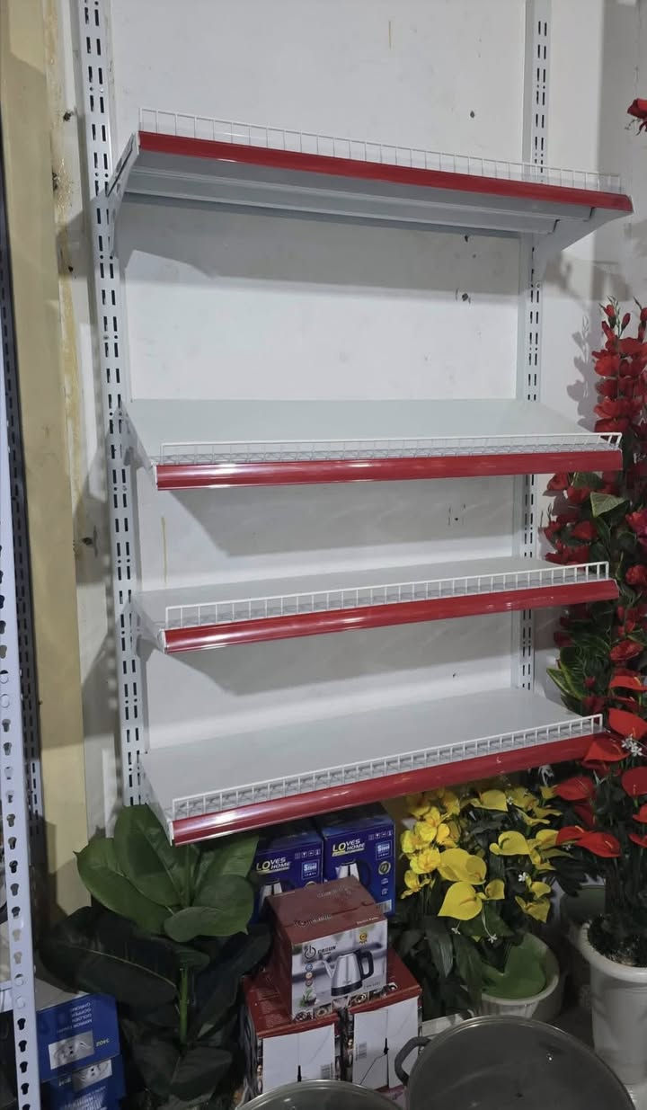 سلام عليكم رفوف للبيع طول 2مترين ونص والعرض 1 متر وعارضات عدد 2 تحتوي علئ 16خانه


**إذا كنت صاحب هذا الإعلان وتريد حذفه لأي سبب، رجاءا أرسل رسالة إلى الدعم الفني**