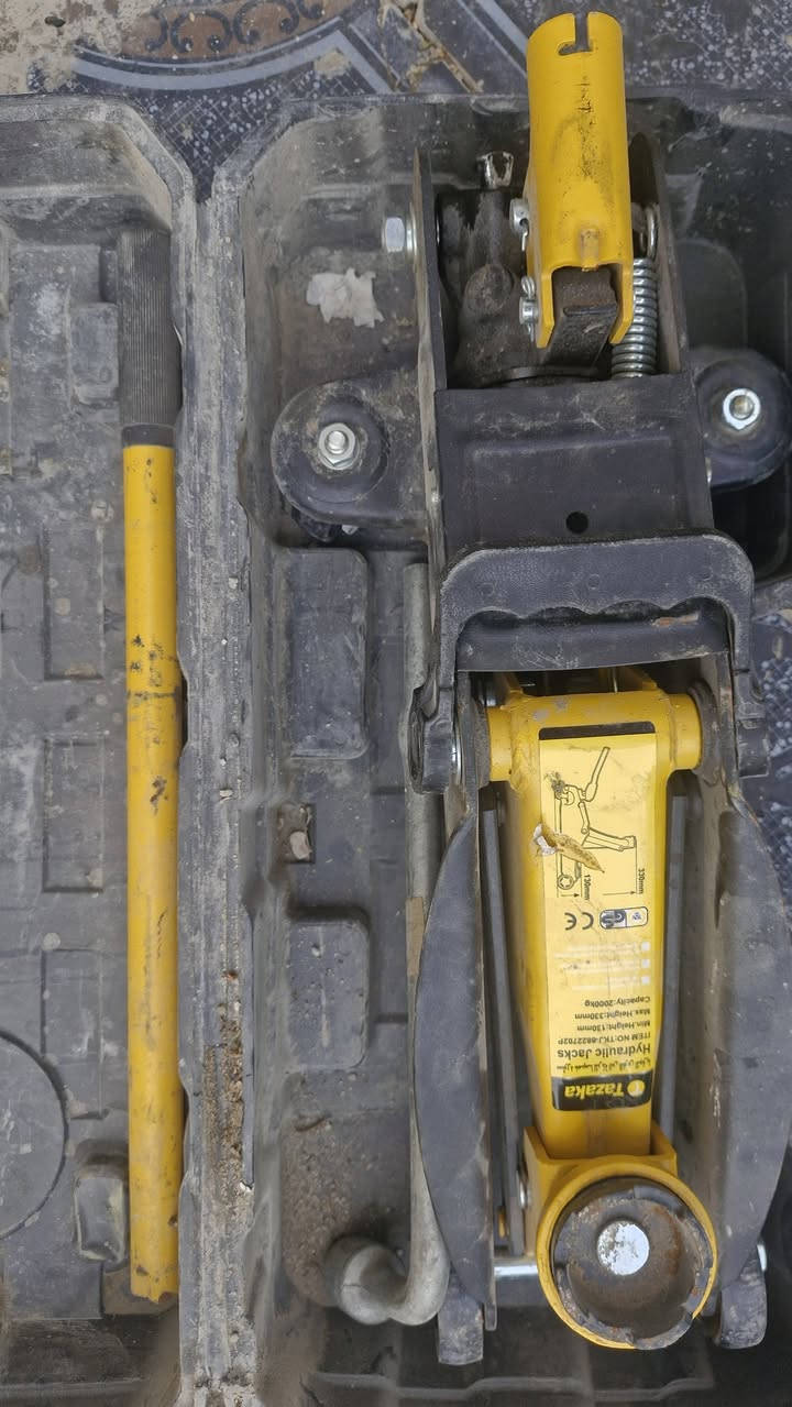 جك سياره حديد من شكره تازاكي
السعر ٢٥ الف


**إذا كنت صاحب هذا الإعلان وتريد حذفه لأي سبب، رجاءا أرسل رسالة إلى الدعم الفني**