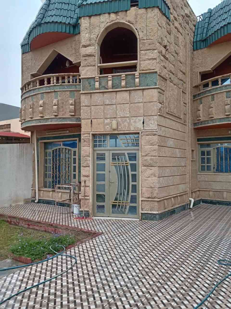 السلام عليكم مع حلول فصل الصيف يوجد كادر عمل جلي درز كافة انواع وجهات الحجر الحلان القديم الجديد ترميم تصليح كافة وجهات الحجر الحلان مرمر تلميع كافة وجهات حجر مرمر بمادة الورنيش جلي درز كوبلن حجر حلان
مكان العمل تكريت العلم بيجي الدور شرق تكريت
أسعارنا تنافسيه جدأ الرزق التوفيق من الله  ***********
***********
