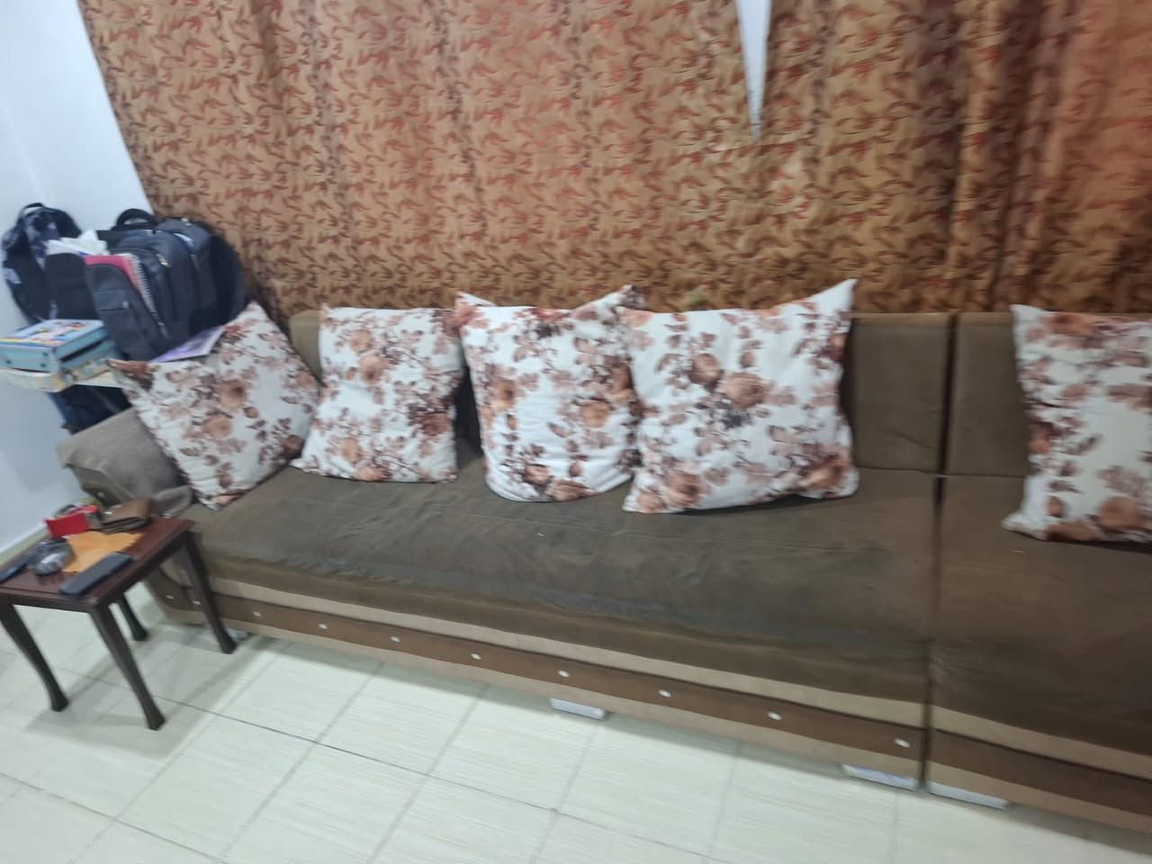 قنفات ٣ قطع ثنين كبار ووحده وسط ووياهن مخاديد عددهن ١١ مخده


**إذا كنت صاحب هذا الإعلان وتريد حذفه لأي سبب، رجاءا أرسل رسالة إلى الدعم الفني**