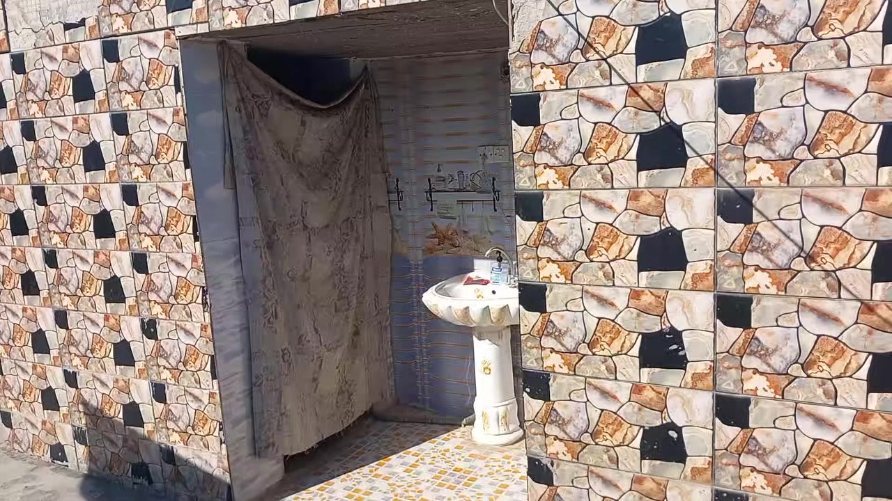 سلام عليكم بيت البيع مساحته ب250 زراعي هاذه رقمي *********** ملاحظه صغيره لحد يراسل خاص مايشتري لا يضل يعمل ولاحد يكطع عمله وياي من وره جهاز تعال شوف البيع يله تحجي وياي بل سعر وتحياتي للجميع @
