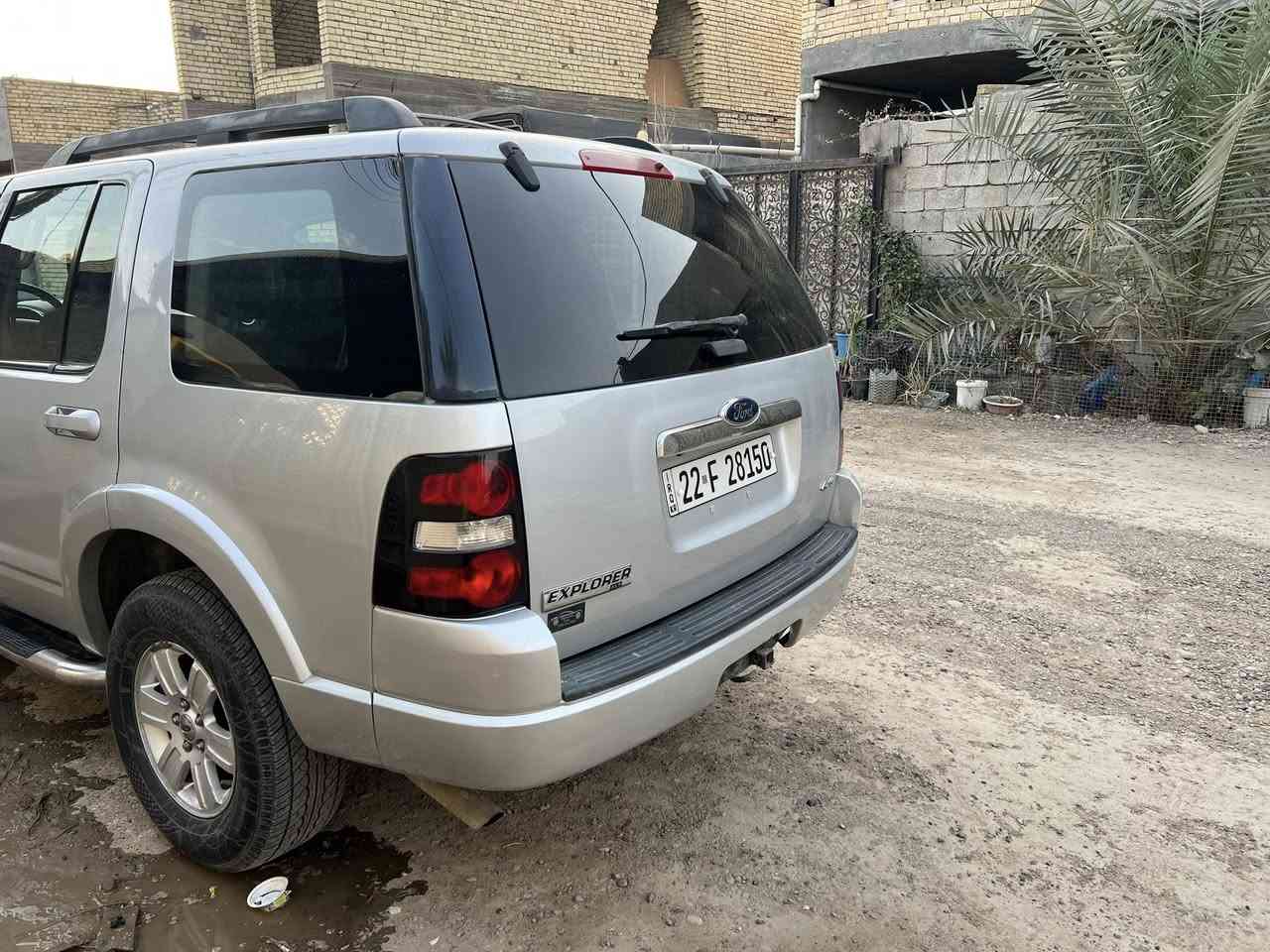 سلام عليكم للبيع فورد اكسبلور2009 رقم اربيل بسمي كيرمكينه حداديه مكفولات تخم تاير جديد
مكان السياره زعفرانيه
***********
السعر 105$الرحال الرحال
