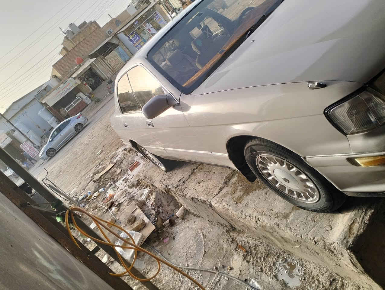 سلام عليكم سياره كرون بطه جاهزه من كير مكينه حداديه
دخم تاير مكفوله من كصه عيب شرعي مكفوله من صوليات سنويه تنتهي 2030.  سعر 55   راقم تلفون ***********
