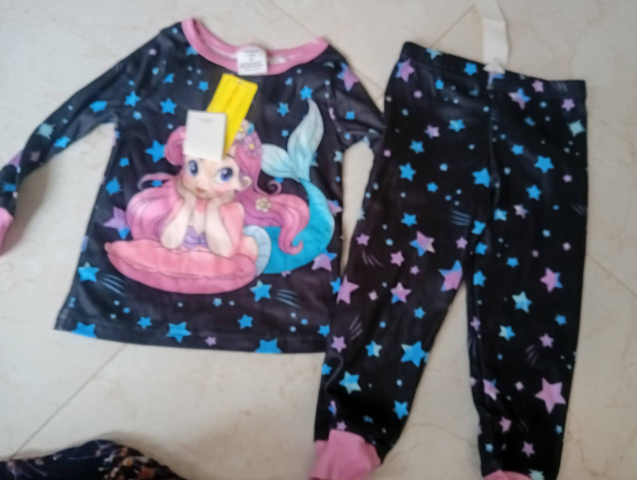 شلعه ملابس شي أن 25 قطعه ب 50 الف الي تفيده يراسلني تطلع القطعه الفين دينار فقط عليك هذا نموذج منهن


**إذا كنت صاحب هذا الإعلان وتريد حذفه لأي سبب، رجاءا أرسل رسالة إلى الدعم الفني**