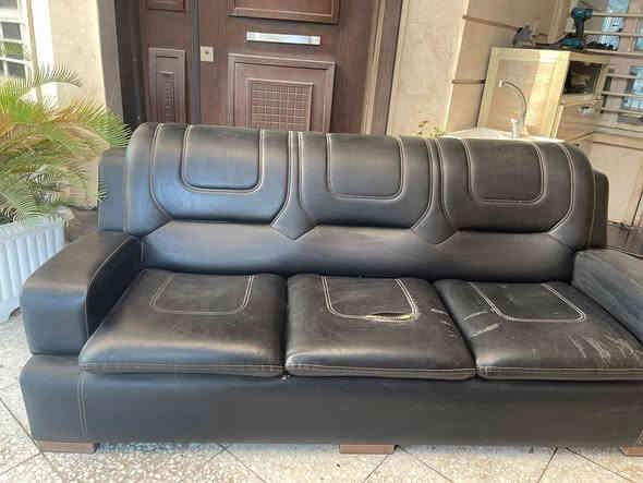 قنفه وحده للبيع كلش ثكيله وقويه متنشال من كد ما قويه للبيع ب60 مكاني بغداد حي الجامعه ***********
