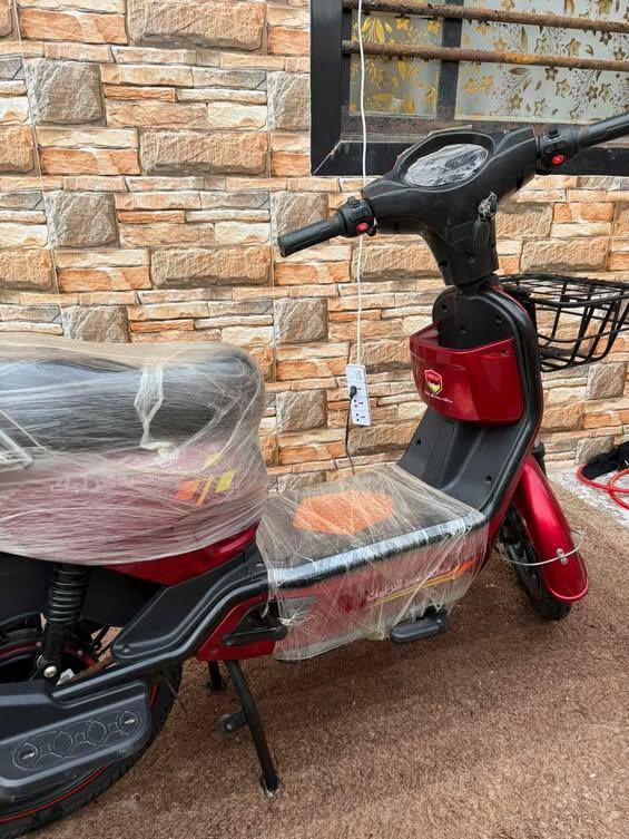 السلام عليكم دراجه للبيع حجم 20 موديل 2025 5 بطاريات دراجه كلش نضيفه استعمال قليل كلش مضمومه بالبيت لآ مصلحه ولا بيها اي عطل فقط التاير الوره مبنچر تصليحه سهل كلش الدراجه نظافه فول تجي وتشوف السعر 550 وبيها مجال قليل العنوان البصره قضاء ابي الخصيب البهادريهه
الرقم /*********** واتس
