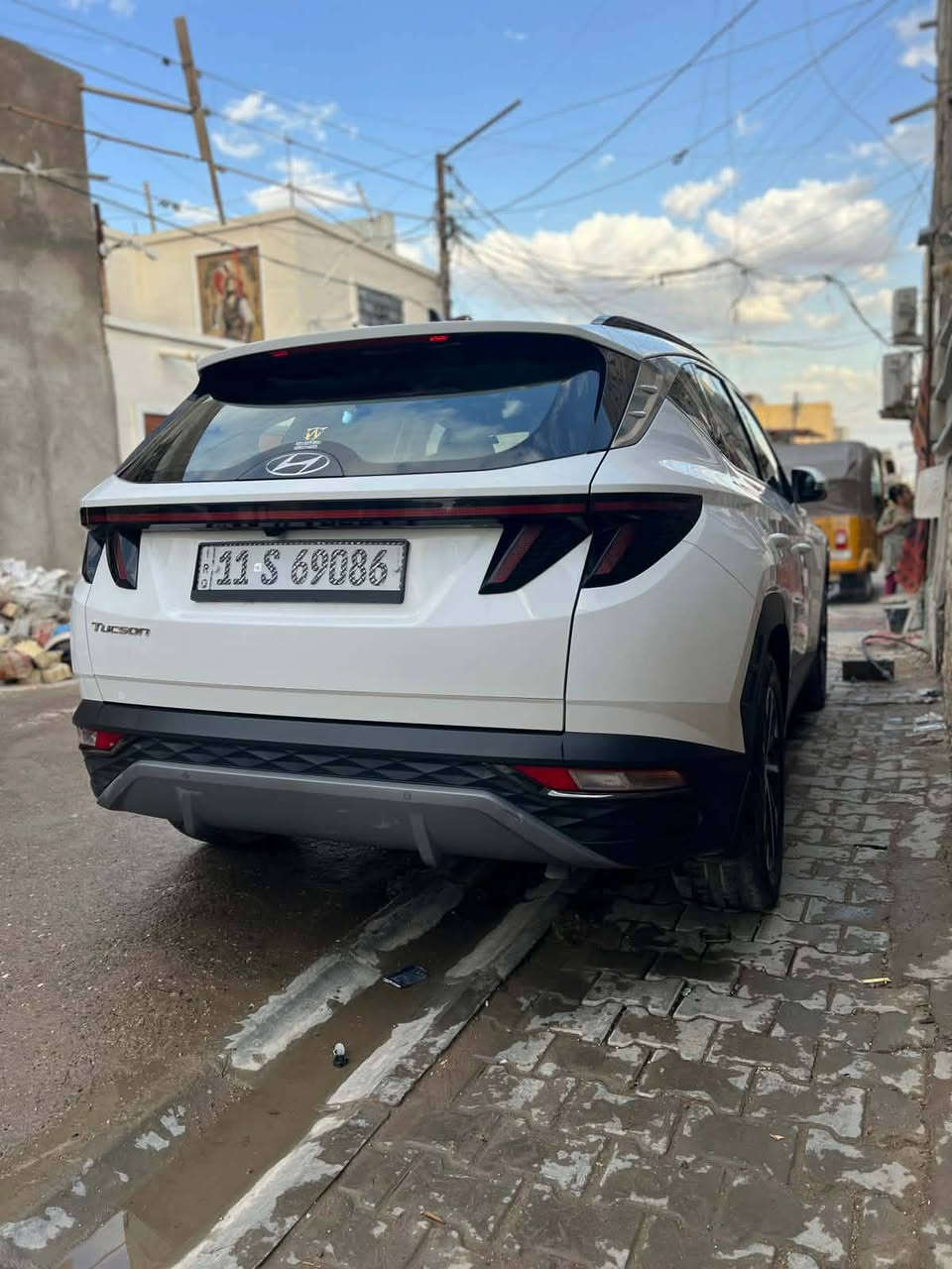 سلام عليكم توسان خليجي موديل 23 فول مواصفات 
سياره فقط بيها بارد بخشم الجاملغ السيره فقط باقي مكفول 
العنوان سبع اقصور الاستفسار ‏‪***********‬‏
