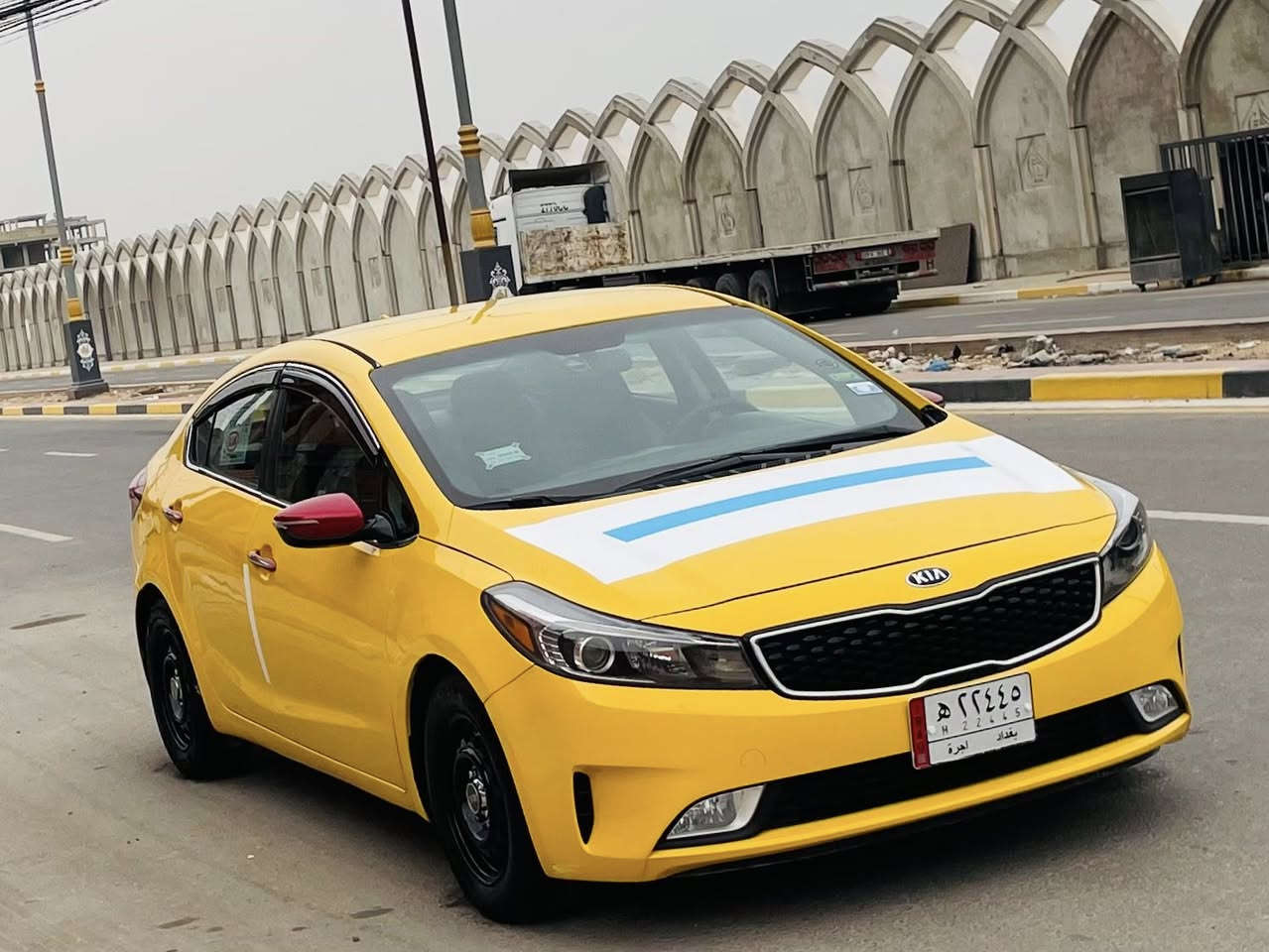 سلام عليكم البيع كيا فورتي موديل 2017 وأرد امريكي حادث قبق جنطه بدون دواخل فقط ولباقي مكفولة كفالة عامة اليبل وآحد مواصفات فول من عده الفتحه مواصفات شاشه كأمره بصمه تحكم ستيرن رادارتات حساسات مثبت سرعه تحديد مسار مري شفط لدات امامي منضومه زنون وبعد بيها مواصفات سيارة جديدة وجاهزة من كلشي تبريد ثلج حدادية تخم تاير كير ومكينة 2000 دوش مكفولات سيارة شرط احله من صور السعر 120 لاستفسار علا رقم *********** مكان سيارة كربلاء
