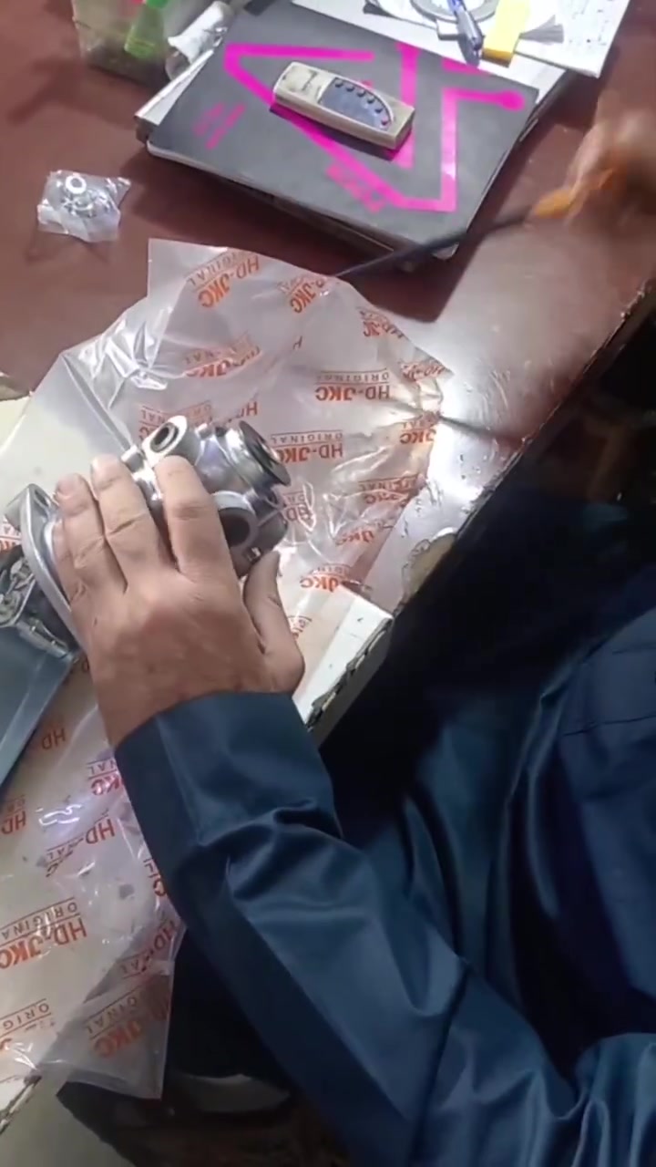 السلام عليكم متوفره دعسه ابريك ترهم جميع السيارات هينو نيسان فوسه شفل كرين
تواصل مع هاذه رقم ***********
*********** واتساب
مكانه بغداد ساحه مضفر محلات السجاد
يوجد توصيل جميع محافظات العراق
