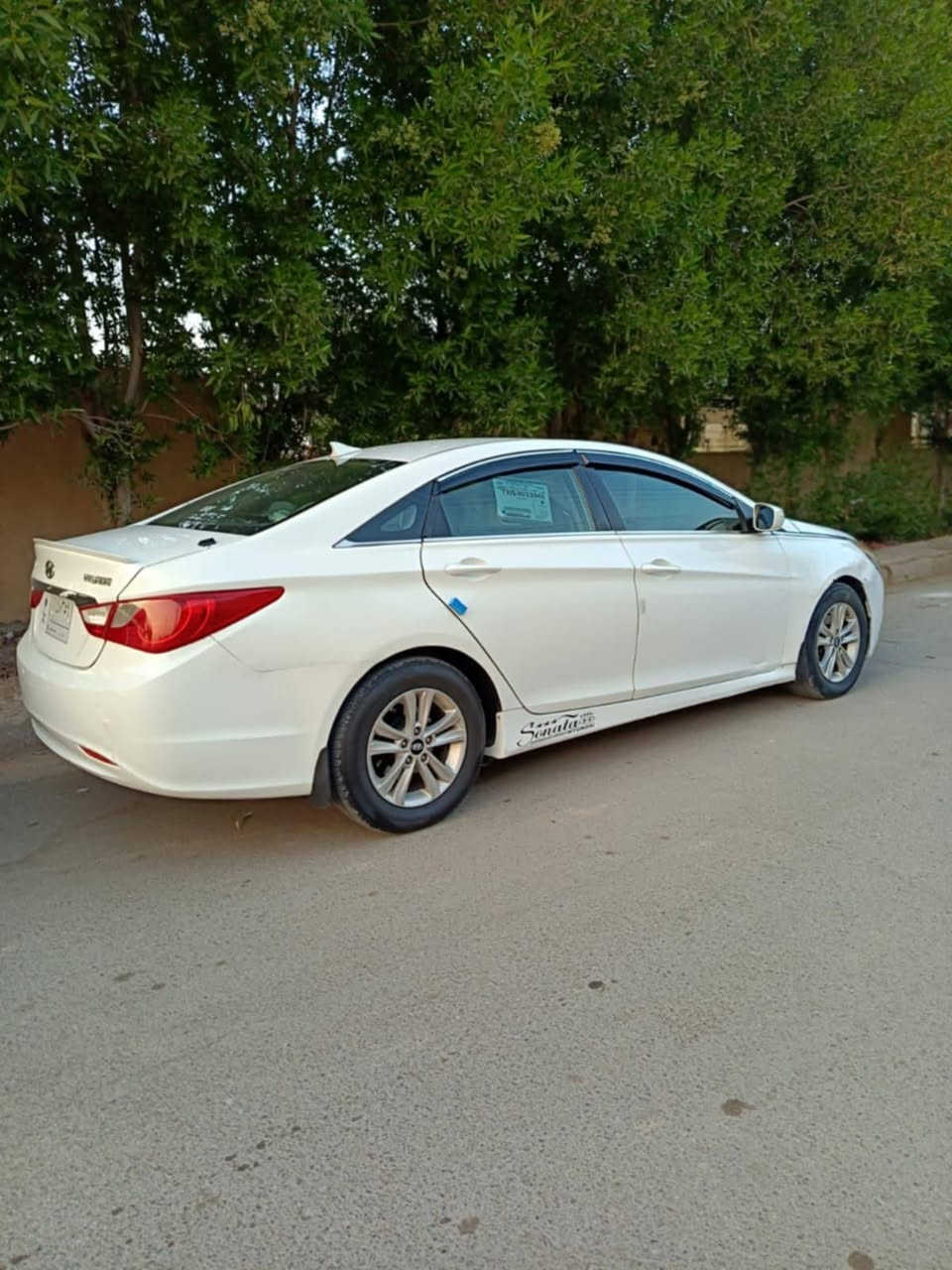 السلام عليكم سوناتا للبيع موديل 2014
 وارد امريكي محرك 2400 رقم ذي قار انكليزي 
باسمي سنويه الل 28 سياره جاهزه بيها صبغ حزام 
السعر 93 ورقه مكان السياره واسط 
***********
