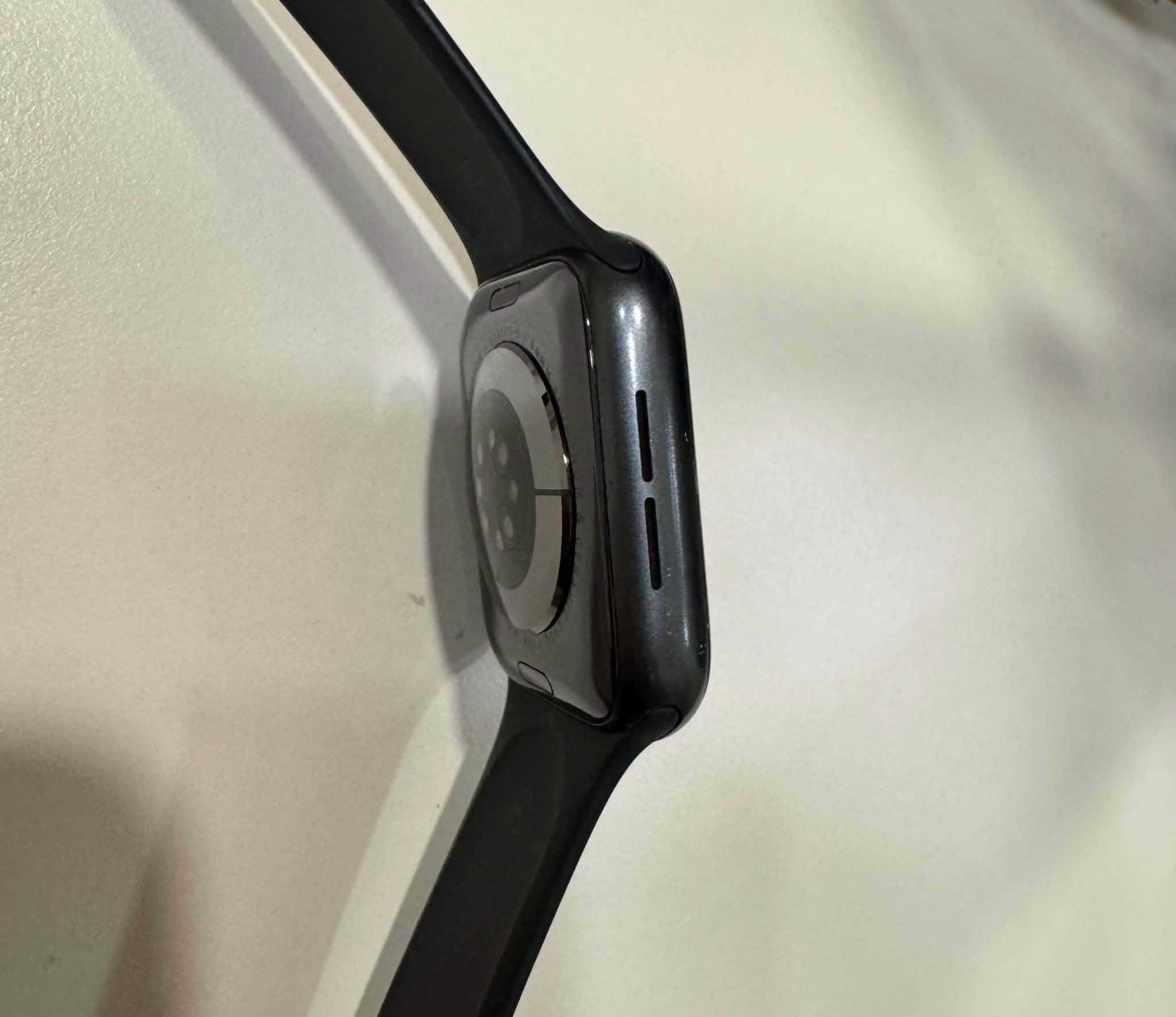 Apple Watches series 6⌚️orginal 44 m 
Rangi rash sha7inay belade lagala qayshi belade patry 80 nakrawatawa be keshaya jwabi chat nadam /*********** what’s up .. أربيل, العراق
