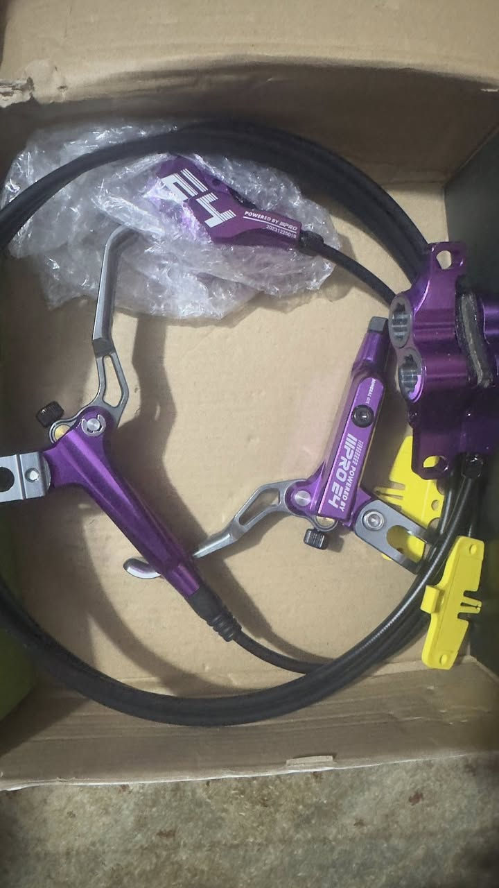 بريكات مال بايسكل مال امزون ماركة اعلى سعر


**إذا كنت صاحب هذا الإعلان وتريد حذفه لأي سبب، رجاءا أرسل رسالة إلى الدعم الفني**