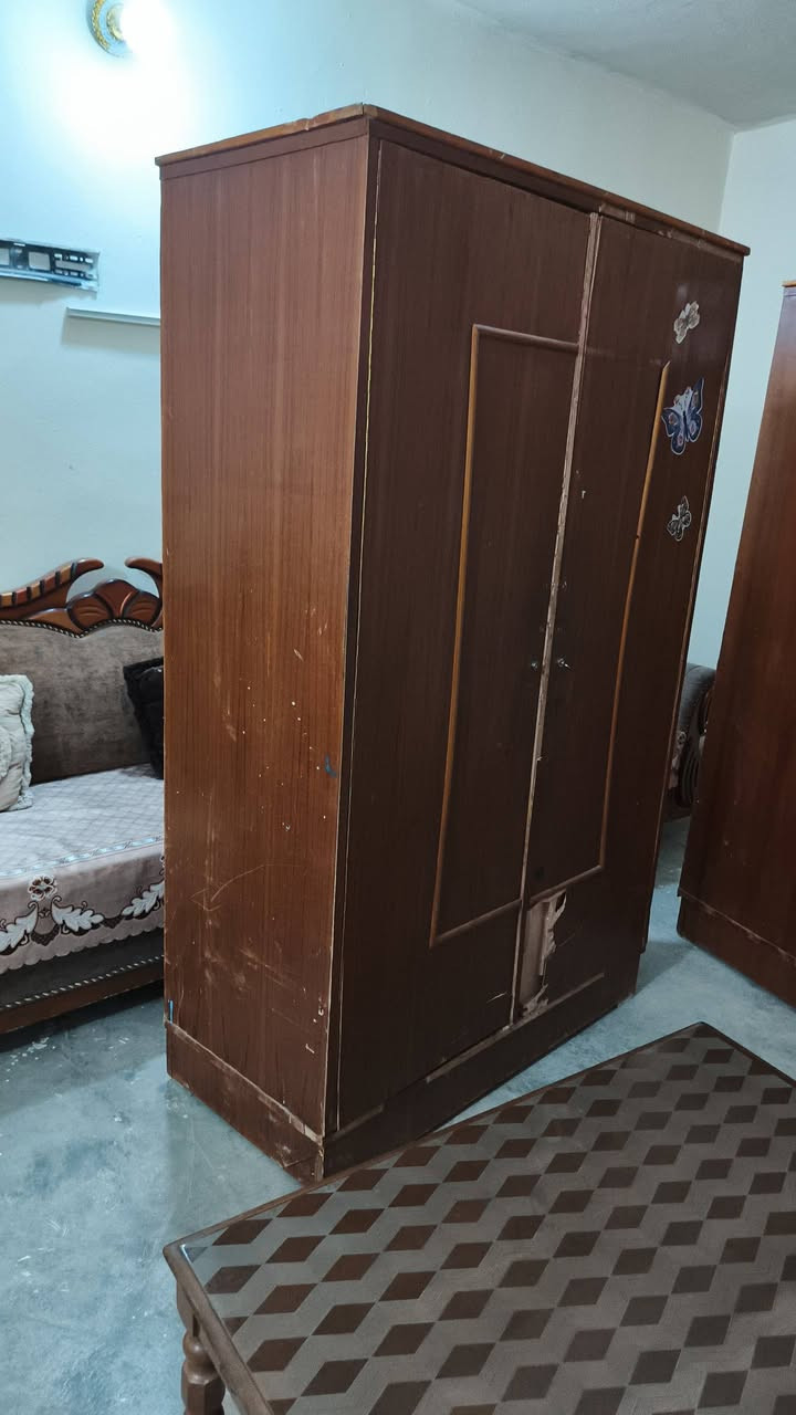 كنتور عدد 2 وميز تواليت نضاف كنتور واحد بي ضرر مبين بس بيع كلهن شلع ب100 قفل مكان الهويدر


**إذا كنت صاحب هذا الإعلان وتريد حذفه لأي سبب، رجاءا أرسل رسالة إلى الدعم الفني**