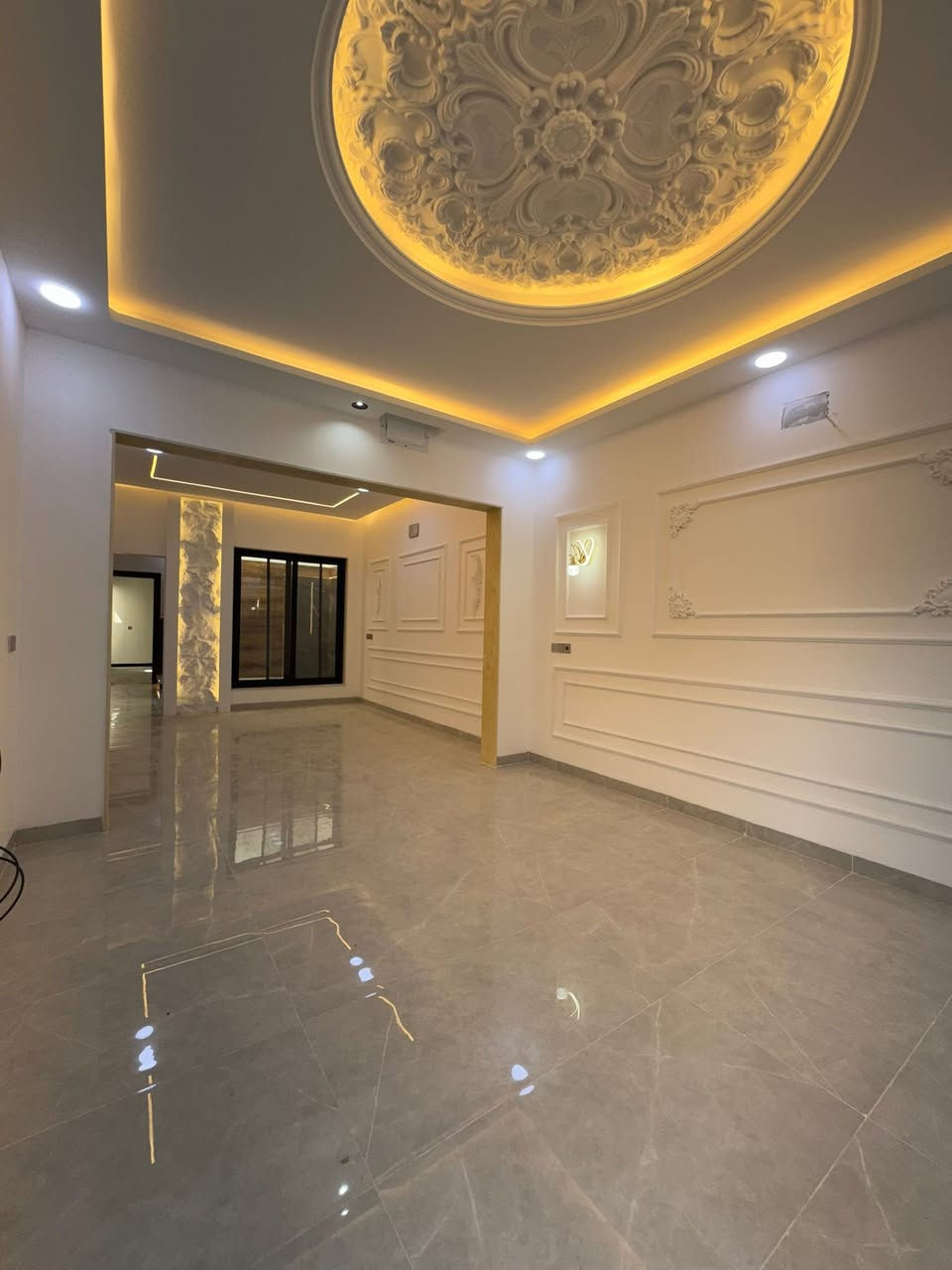 دار للبيع حي البلديات 
المساحة 150 متر واجهة 7 ونص 

تسليم فوري بناء vip 

شارع 12 
شروق تام 

☎️ ***********
☎️***********

#موصل_حي_البلديات #عقارات_الموصل #موصل
