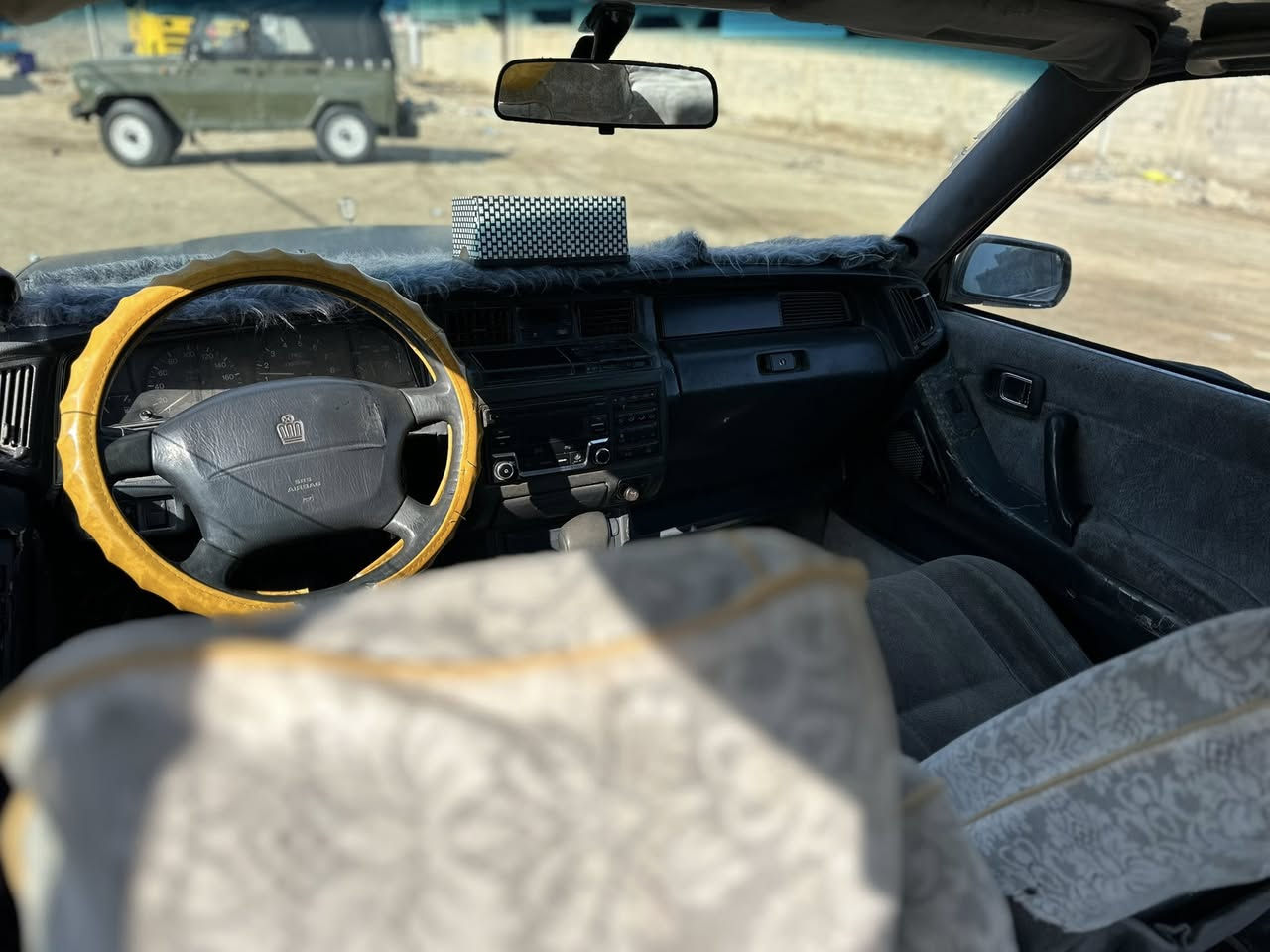 السلام عليكم تحية طيبة 

كراون أرنب ١٩٩٣ مكينة ٢٥٠٠ السيارة خير من الله گير مكينة صدر تدفئة تبريد سنوية جديدة بأسمي وهزه جديدة تحويل مباشر كفالة من أي ضربة الگشر هذا الموجود كدامك يرادله شغلات بسيطه

السعر : ٥٥$ وبيها مجال
العنوان : واسط - الصويرة
للإستفسار : ***********
