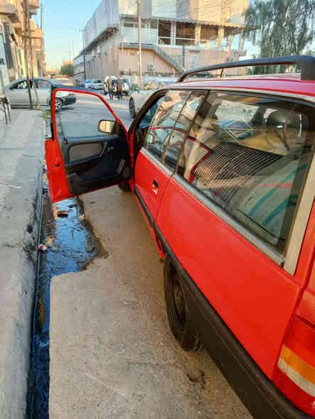 اوميكا حجم 20
موديل 89
 محرك  كير مكفوله
تصليح دوائر ودوسات لأول مره
كهربائيات شغاله
بدون صبغ بدون حادث
رقم الماني
كابون بانزين بيها
***********
***********
 السعر 32$
