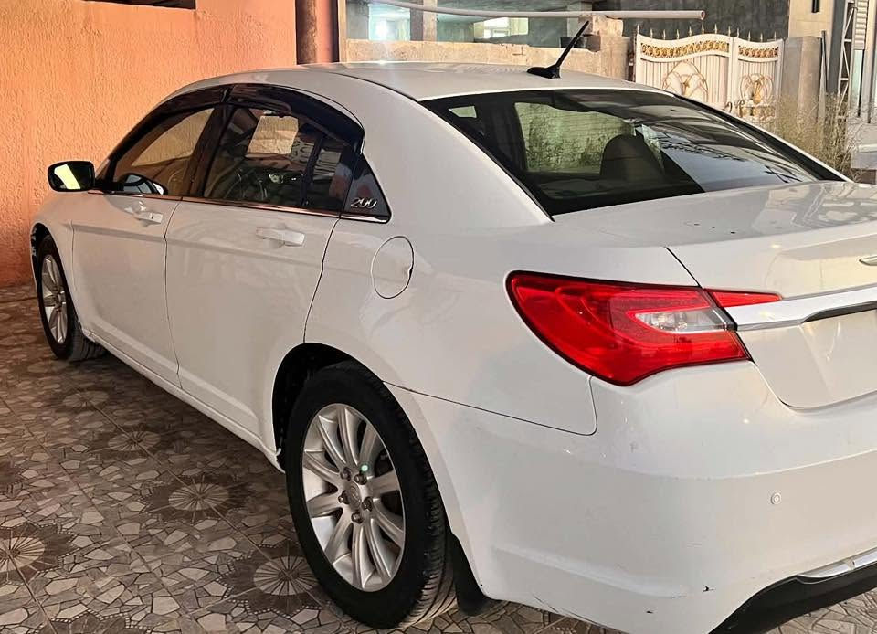للبيع c200 موديل 2012  رقم بابل محرك 2400  بيه صبغ 3 قطع بدون داخل جاهزه من اي نقص ماشيه 150 ألف مكانها بالحله 
السعر 73
***********
