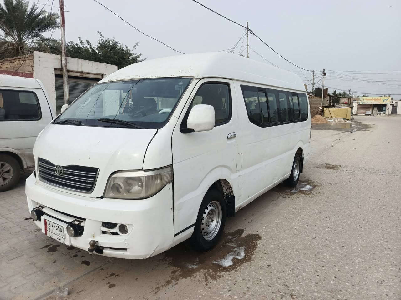 السلام عليكم شيري للبيع  2013السياره جاهزه من كلشي حد اديه خير من الله بس الطوبه الجوه السايق بيها طكطكه مكينه كير اكسن تخم تاير مكينه ففتي ثنين ونص مصفره هيئه بس ما مسجله ومرورعليها 600عارضهن الصور كبل اواجهك وي راعيهاالسياره حره السعر 60وبيها مجال الاتصال ***********مكاني نجف
