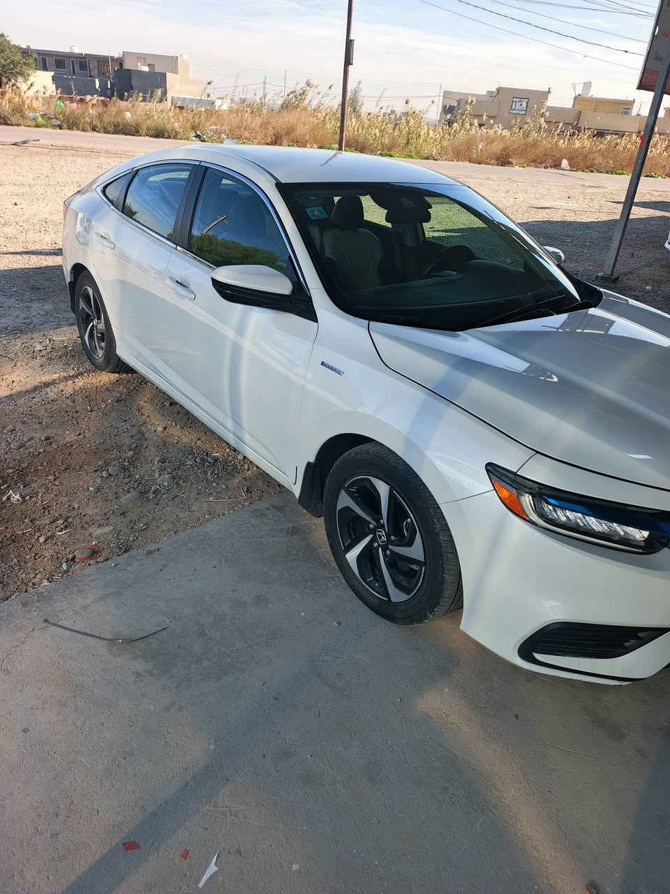 السلام وعليكم هوندا انسايت موديل 2022 حادثه بابين فقط مثل ما موضح امبدلهن اصليات مال تفصيخ مكان السياره بغداد حي الجهاد  سعره 140 (***********)
