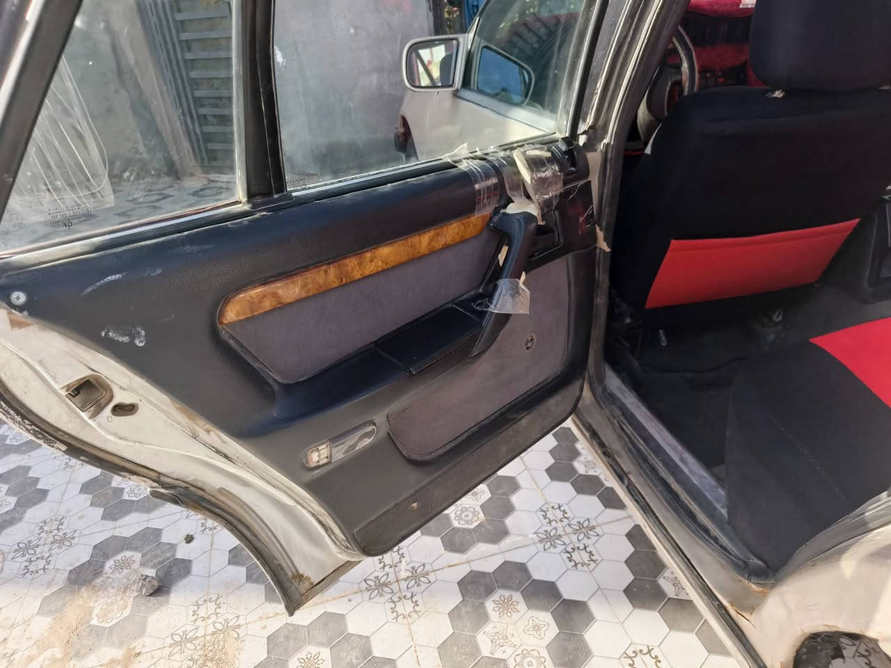 سلام عليكم اوبل سيناتور موديل1991رقم نجف المالك بلحمزه سيارة مكيتهاكايمه كايمه ماتمشي حداديه ستوني مسويها باتري جديد زوج تايرات لامامي ستوني شادهن كشرها نضيف مثل مابصوره   ابيعك شوف العلين سعرها 20وبيها مجال  رقم ***********2
/***********
مكاني الديوانية  
قضاء الحمزة الشرقي
بيع مستعجل
