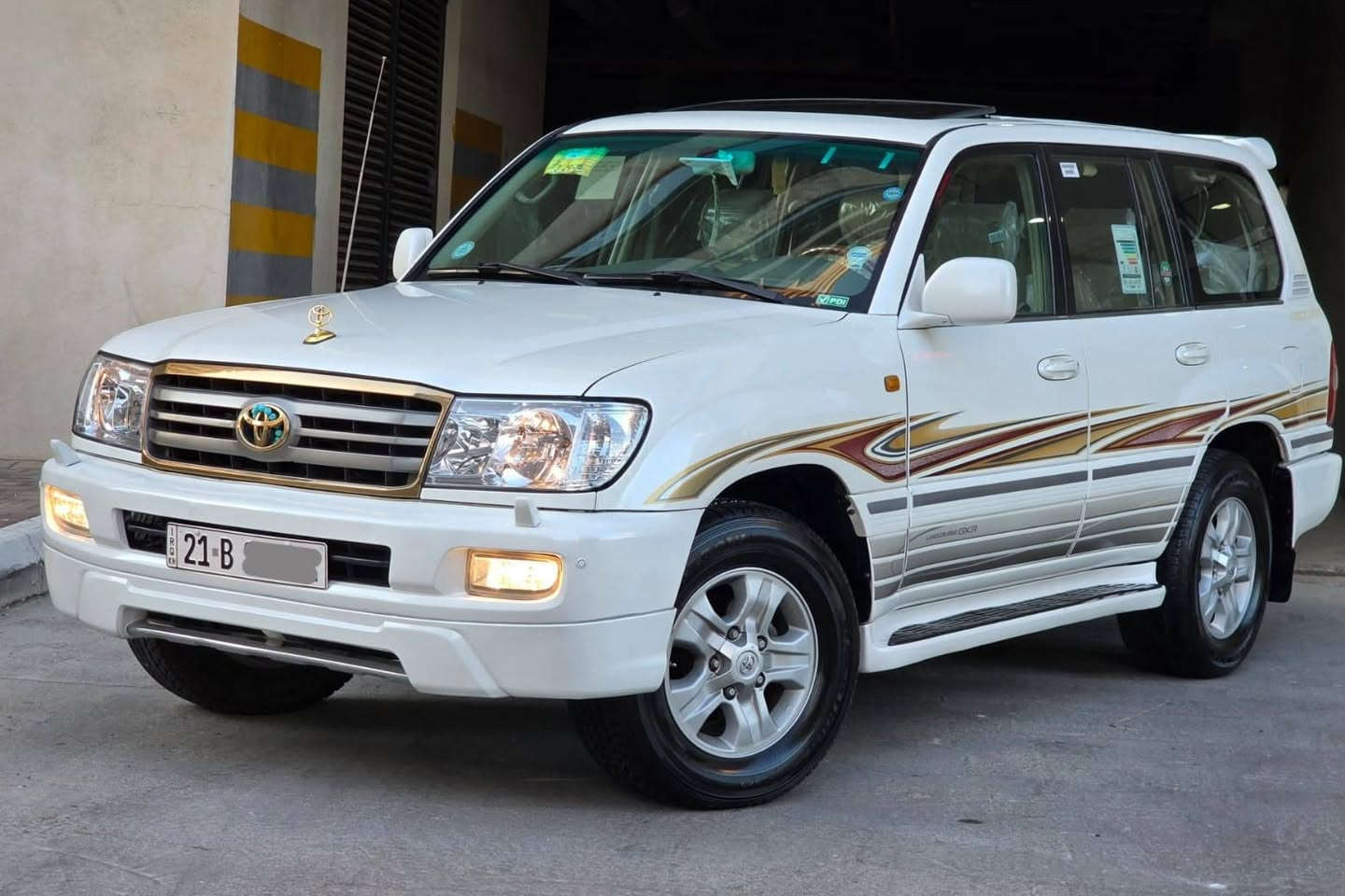 تويوتا لاندكروزر مونيكا 2006 مواصفات GXR
قطعت 97 ألف كم فقط
بدون صبغ – فل مواصفات
داخلية أصفر – أوتوماتيك – دبل أكسل
سلايد – ثلاجة – 3 صفوف مقاعد
تبريد مركزي
حساسات أمامي وخلفي
قفل أكسل

🟦 السعر  _ الطلب في التعليقات سيأتي إليك مباشرة 
                  فقط على الصفحة مو على كروب

الگير والمكينة بشرط
التحويل والغرامة بشرط
المكينة غير مفتوحة
الموقع: السليمانية – منطقة رابرين

أرقام المالك:
***********
***********
