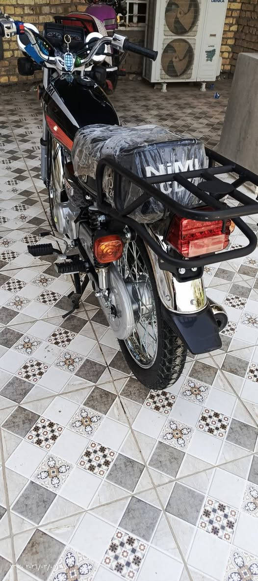 السلام عليكم نامه متياز للبيع مديل 2027 صارله شهر  من طالعه من المعرض كفاله السعر 670 وبيها مجال قليل حگ جيه
مكاني بل حمزه الغربي ***********
