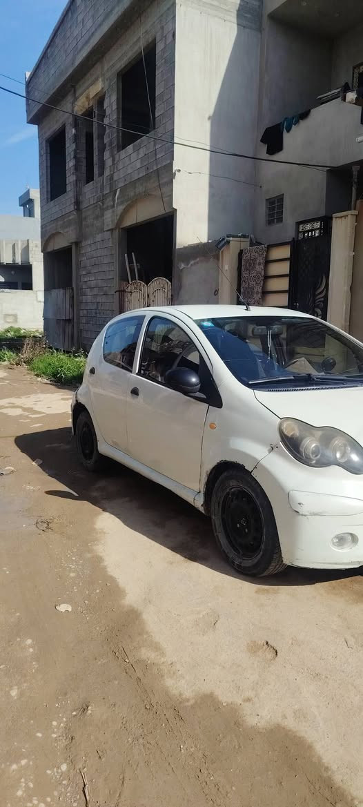 السلام عليكم
بي واي دي اف زيرو موديل ٢٠١٣ كير ومحرك شرط شرعيها بل موصل تتحول بل موصل  بيع فقط السعر 30وبيها مجال
***********
