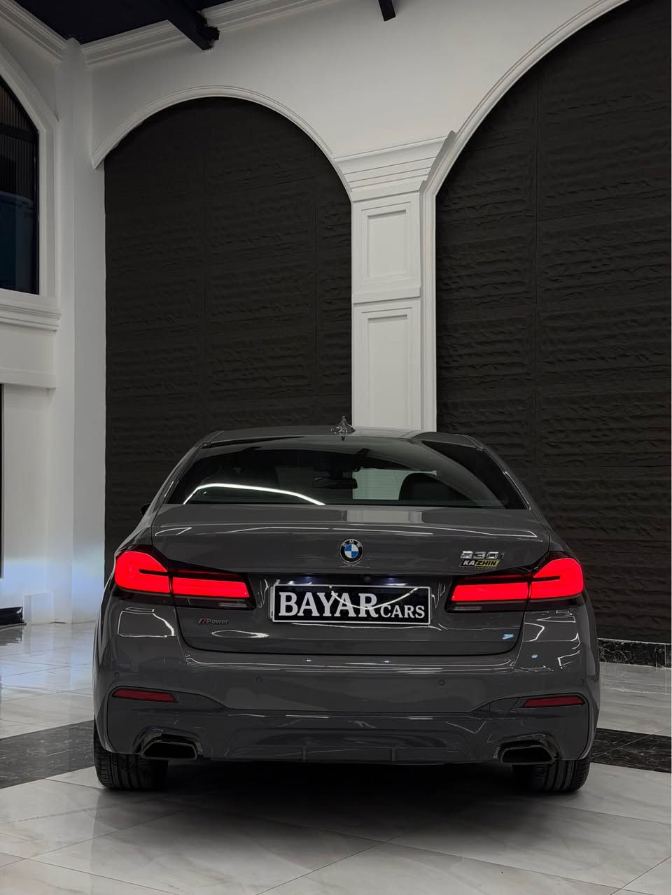 بی ئێم BMW 2022 530i رەنگی چیمەنتۆ 
تاک لە جوانی و خاوێنی لێدران تەنها 
چاملغی لای سەکن ئێرباگ تەنها سوکان ١ پەنجە قەلەمکاری بۆنیت M packej بیلادی  قەپات مواسەفات 64 هەزار کیلۆمەتر رۆشتوە 
سعرەک خوار بازار بۆ زانیاری زیاتر
*********** أربيل, العراق
