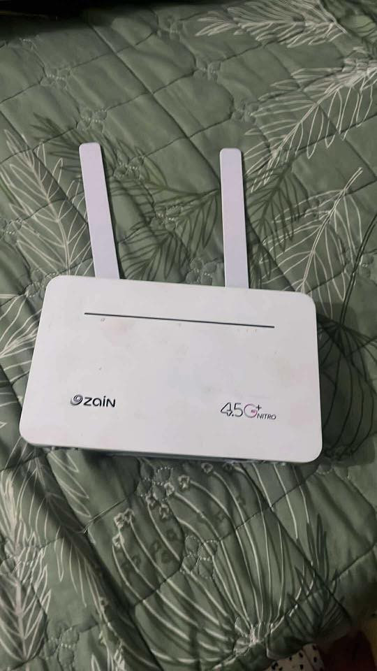 روتر زين 5g مستخدم شهر السعر ٨٠ وبي مجال شويه  للتوصل ***********
