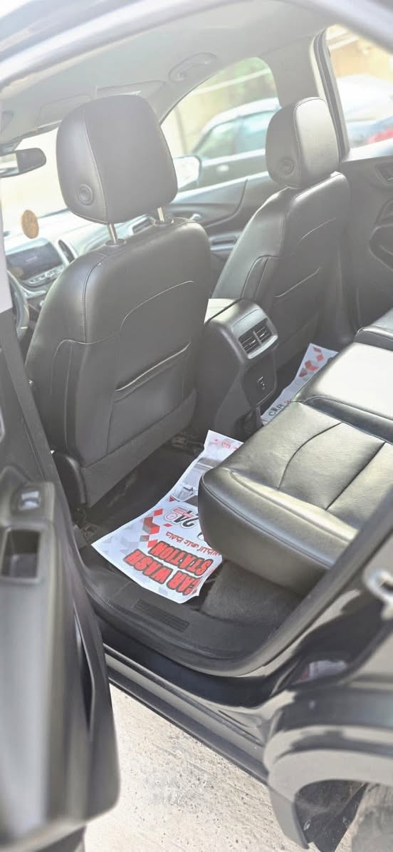 السلام عليكم 
شوفرليت كوينكس 
٢٠٢٠
برايمر 
فول مواصفات 
بيه ٤ قطع صبغ
كامله جاهزه بدون نقص
تحويل ثاني يوم
جنطه كهربائيه 
كشنات كهرباء تدفئه
رادار
بصمه
سعره ١٤٠ وبيه مجال
للاستفسار 
*********** واتس
