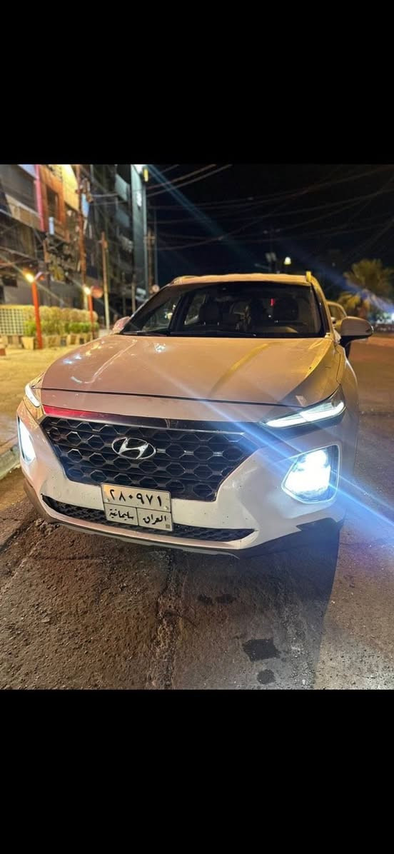 السلام عليكم 
سنتافيا (2019) خليجي بيها صبغ صفحه وبالقماره شوي بارد والباقي مكفول 
ماشيه (118) كيلومتر رقم اربيل الجديد الرقم الي بيها هسه تحويل مباشر 
ومواصفات 
شاشه /كامره خلفيه دوار /تبريد شاشه / لد امامي /وضعيات قياده ECO/SPORT/
تحكم ستيرن جهتين /حساسات اماميه وخلفيه/
ومواصفات السنتافيا معروفه تخم تاير جديد السياره بالحقيقه احلا من الصور 
السعر//145 ورقه وبيها مجال بسيط 
للاتصال//‭0782 222 9991‬
