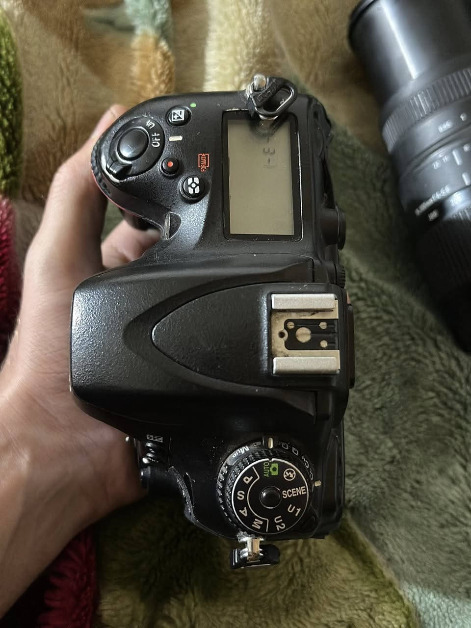 كامره نيكون d610 فول فريم مع زوم سكما 70/300 
السعر 450 الف


**إذا كنت صاحب هذا الإعلان وتريد حذفه لأي سبب، رجاءا أرسل رسالة إلى الدعم الفني**