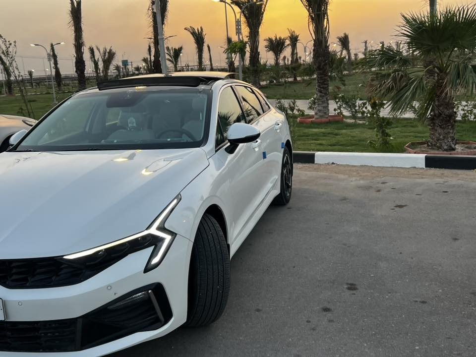 كيا K5 خليجي
رقم بغداد تحويل مباشر 
الموديل : 2024
عداد المسافه المقطوعه :39 km
حجم المحرك : 4 سلندر 2500
بيها صبغ بالباب السايق اثر دحجه خفيفه وعندي صورها
فول مواصفات 
بانوراما سقف 
بصمة تشغيل وابواب تشغيل عن بعد
حساس امامي خلفي 
شاشة دجتل - كأمره خلفيه دواره 
تبريد قطعتين - مقاعد جلد كهرباء 
إشارة مري - لايت زينون - ويل كب
وباقي المواصفات المعروفه 
السعر217 ورقه وبيها مجال
مكاني البصره 
الاتصال  
رقم الهاتف ***********
