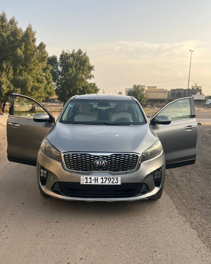 سورنتو امريكي 6سلندر 7راكب ما بيها اي  نقص بسمي سنوياً الحد 2030موديل 2019بيها بنيد وجاملغ والباب 3قطع يعني ب 170وماكو هيج سعر بيع أو مراوس بجيب أو سورنتو احدث وانطي فرق مكاني بغداد ***********
