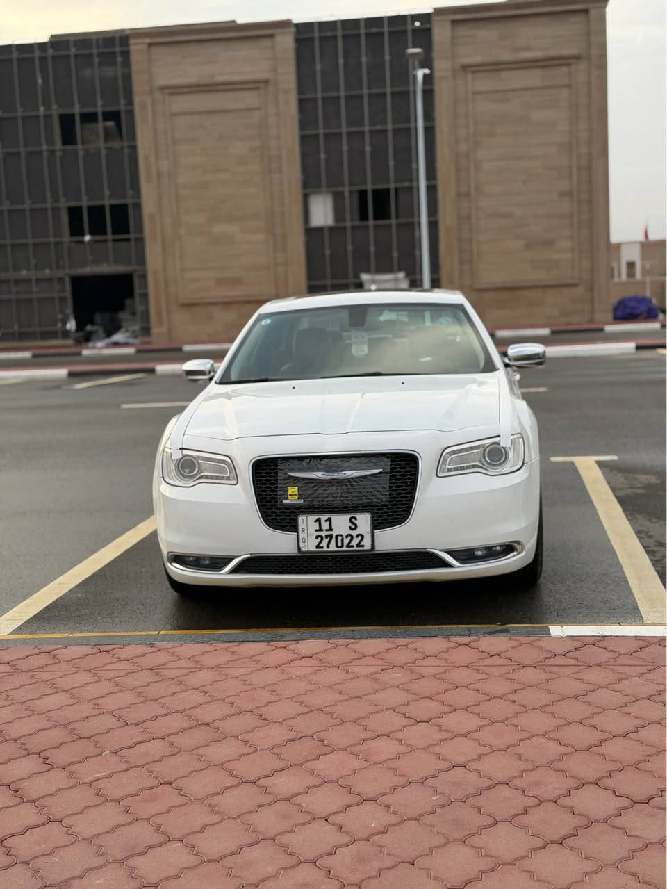 للبيع اوباما اصل ١٦ معلايه ٢٢ سياره جاهزه كير مكينه حداده تخم تاير جديده ما مشتغله ع خط سياره ماشيه ١٠٠ جديده بمعنه كلمه بيهه صندوك مبدل و بارد قليل بالمدكر فقط بسمي تحويل ثاني يوم السعر ١٩٠ مكاني بصره الاتصال *********** البصرة, العراق
