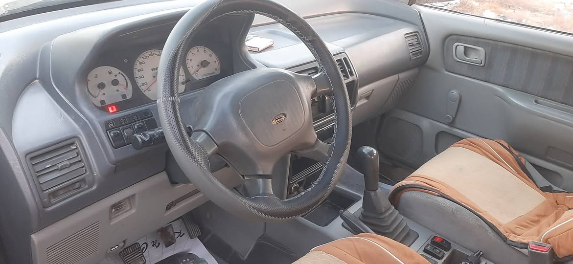 سلام عليكم مسيوبيشي ١٩٩٣  بسمي سياره جاهزه من كلشي عدا تبريد ولايسي هواء عاطل سعر٣٥ ورقة مكان سيارة بغداد محموية ناحية رشيد ***********  ابو محمد
