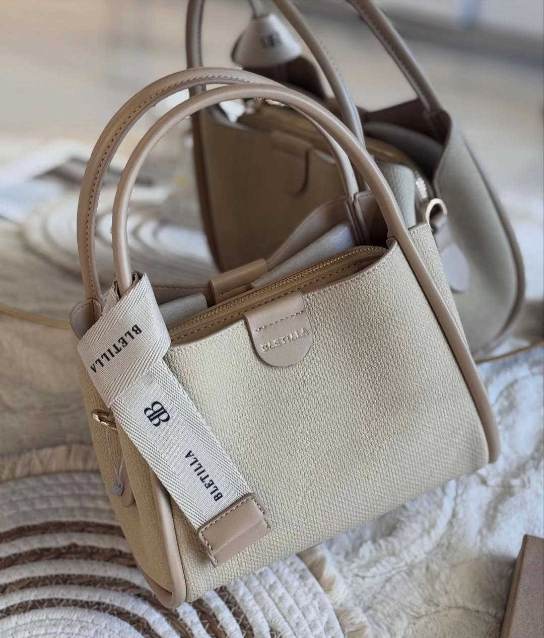 ⁨	ترند الشمس 💛🌼✨ شغل و كوالتي عالي  قاعدة مريحة باللبس  القياسات 37_38_39_40_41 📍الفرع الاول : العامرية شارع العسل مجاور مكتبة العسل 📍الفرع الثاني : العامرية شارع العسل مقابل مجمع اليزن 📍الفرع الثالث : الاعظمية شارع الضباط مقابل كص الآغا البغدادي⁩⁩⁩⁩


**إذا كنت صاحب هذا الإعلان وتريد حذفه لأي سبب، رجاءا أرسل رسالة إلى الدعم الفني**