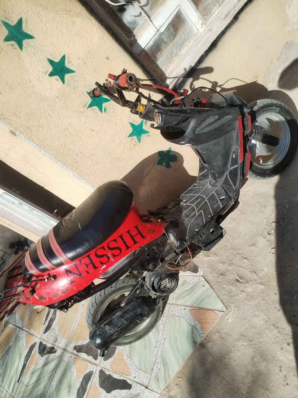 دراجه بيجو لبيع دراجه مكفوله من سرقه  عايزه بس كفرات دراجه مابي اي شي مكفوله السعر 125 
***********
