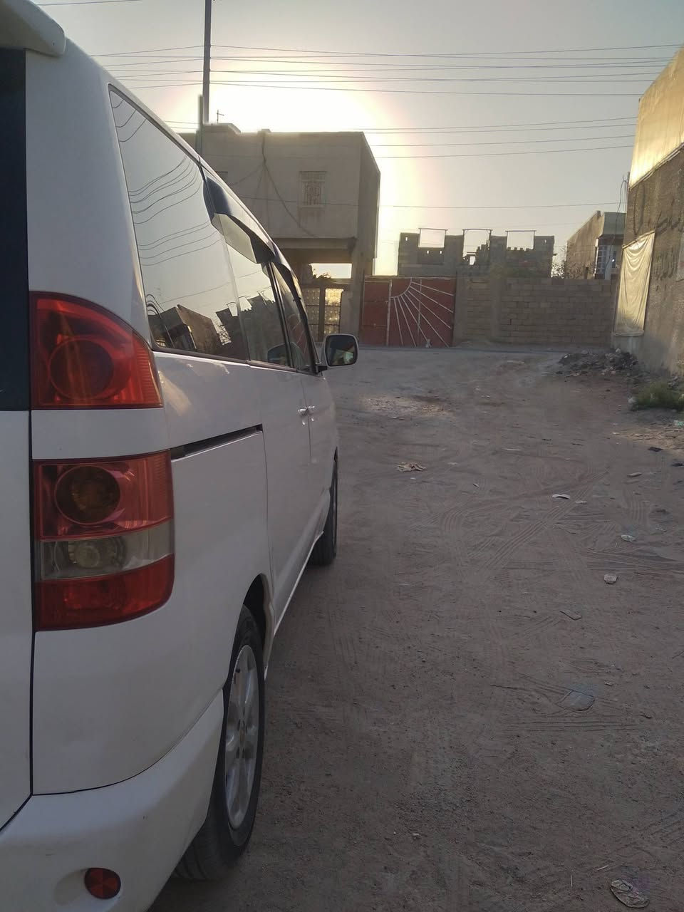 السلام عليكم 
سياره تيوتيا نوها (TOYOTA NOAH)السياره بدون ضربه وصبغ كفاله مكينه كير حداديه طخم تاير تبريد كله شغال سنويه جديده تنتهي سنه 31رقم انكليزي دولي للبيع او مراوس ب سياره صالون 
السعر 87ورقه 
الرقم:***********
