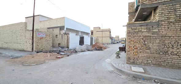 سلام عليكم مرخصةمديرالاكروب المحترم بيت هيكل 100متر  ركن 5ب20 عله ٣فروع قريب عله شارع المستشفى العام زراعي خدمات كامله تبليط ماء مجاري كهرباء انترنت مولد ذهبي شارع عريض كماليه حي السلام شارع المستشفى الجديد
***********
