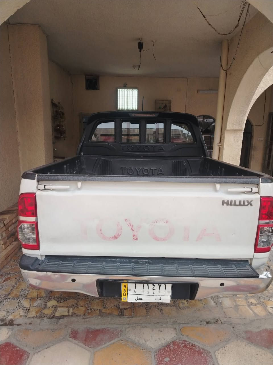 بيك اب فور ويل موديل ٢٠١٣ رقم بغداد ماشيه ٢٠٥ الف اوتوماتيك بيها بارد بس شبرين وشخوط قليله السياره كلش نضيف ***********
