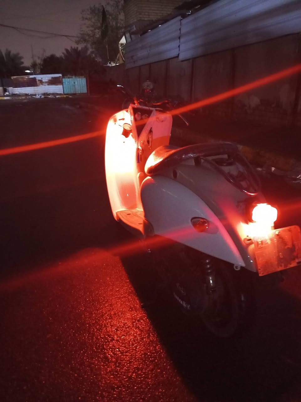 سلام عليكم للبيع دراجه كلاسك 60 نثيه دراجه حلوه ونضيفه الله شاهد نكره سلف هندر كامله من كلشي كهربائيات هورن كلوبات كلشي العنوان الحسينيه مال راشديه راسلني على الخاص او تتصل عليه ***********السعر 200وبيه مجال قليل
