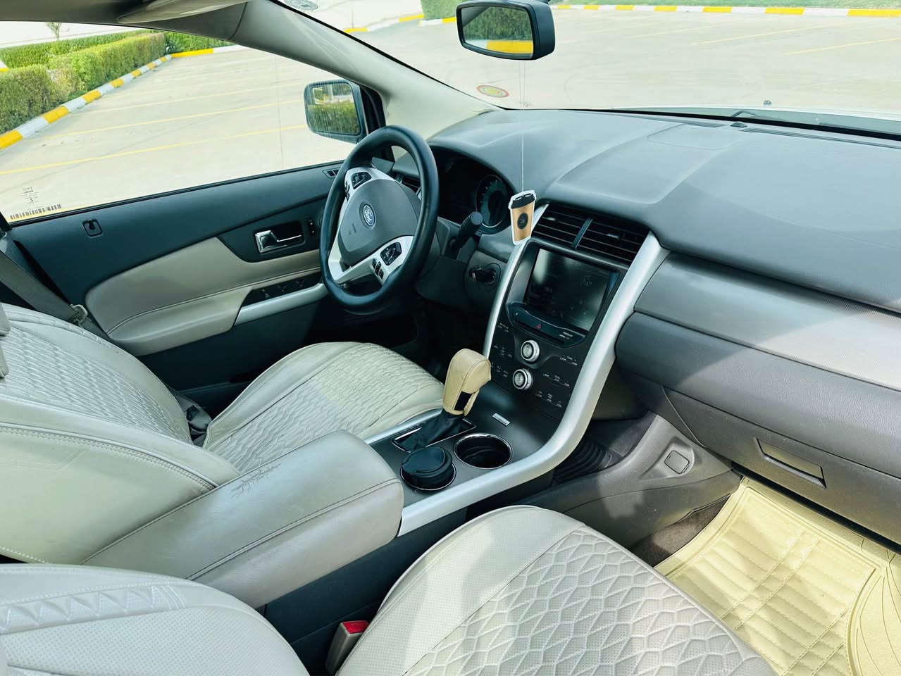 Ford edge 2013 
فۆرد ئیدج مۆدێل 2013 
‏(v6) شەش پستۆن مەکینە 3.5L 
نرخی  137$ معامەلەی تێدایە
مواسەفات:
١-کوشن جلد
٢- سقف بانوراما
٣ - ناو كريمى 
٣-کوشین کارەبایی و هیتەر 
٤-لایت(LED) 
٥-دەبل گێر ( عادی و تۆماتیک )
٦-شاشە گەورە
٧-سوکان ڤۆلیۆم
٨- سەقف پانۆراما
٩-تحدید سرعە
١٠-تەبرید لەمس
١١-تەبرید مەکەزی
١٢-دەرگای پاسۆرد 
١٣-گێچی RPM  ئەلیکتڕۆنی
١٤- دوو (سویچ کۆنتڕۆڵی ) بیلادی لەگەڵە
١٥-قوفل مەرکەزی 
‏١٦- سيستمي CarPlay و AndroidAuto  
‏١٧-هۆک بیلادی توانای ڕاکێشانی 4 تۆن ی هەیە

سەیارەکە فول فول مواسەفاتە بێ بوياغة دعامى بو دعامى بة شةرت ئێڕباگەکانی بە شەرت گێڕ و مەکینەی بە شەرت ڕەقەم و سەنەوت نوێیە . 
 

WhatsApp ☎️ ***********

WhatsApp ☎️ *********** أربيل, العراق
