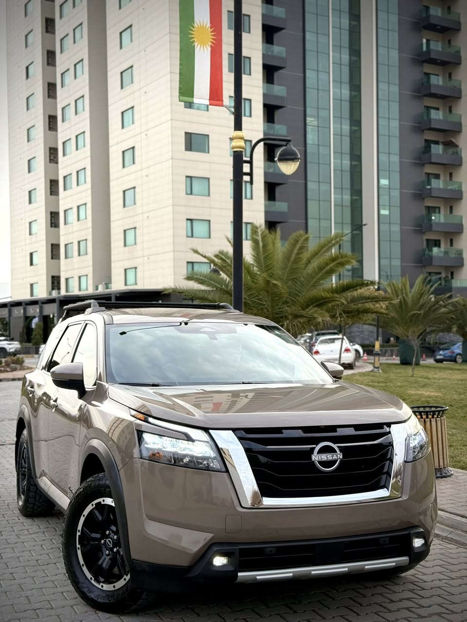 NISSAN PATHFINDER   ROCK CREEK
نيسان پاسفاندر روك كريك
سياره فور ويل 4*4
قفل اكسل
نيزام اوف رود
تايرات اوف رود
‎الموديل : 2024
‎نوع المحرك : 6 سلندر (3.5L)
‎عداد المسافه:17 الف فقط
‎الضرر: كما موضح بالصورة.  
حادث  خفيف جدا دعامي امامي فقط بدون دواخل بدون صبغ سياره 
ايرباك استيرن و برده راجع سيستم بيلادي 
‎بدون رقم تترقم شمالي فقط ( اربيل - دهوك - سليمانية )
‎المواصفات: 
‎ستيرن تدفئه
‎خمس كاميرات (360)
‎بصمه تشغيل
‎بصمة اربع ابواب
‎تشغيل عن بعد 
‎كشنات تدفئة 
‎ستيرن تدفئة 
كشنات جلد
WIFI,Carplay,Navigation,
LOCK4WD،off-roadpages
‎كشنات كهرباء
‎رادار امامي
‎رادارات جانبيه
‎رادار خلفي
‎حساس خلفي
‎شاشه كبيرة
‎مانع انزلاق
‎كروز سرعه
‎هاند بريك بصمه
‎اوتو هولد
‎نظام ايكو نورمال سبورت
‎صندوق كهرباء
‎7 راكب
‎3 معقد
📍مكان سليمانية
‎للأتصال والأستفسار📞
***********
