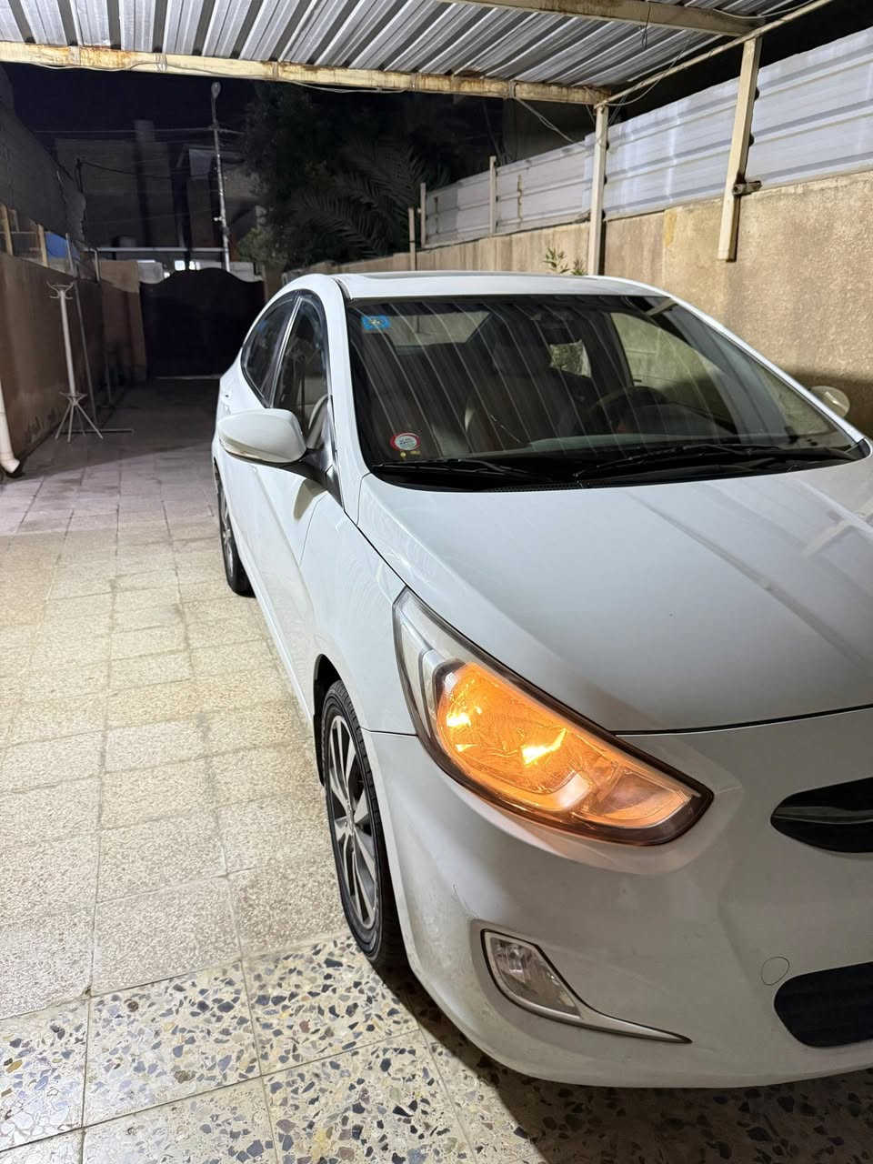سلام عليكم اكسنت موديل 16 خليجية مكينة 1600
فول مواصفات مكفولة سيارة كفالة عامة كير مكينة حدادية جدد تبريد ثلج سيارة جديدة ماشية 80  سياره استخدام شخصي للاستفسار ***********
