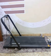 السعر 200 وبي مجال الجهاز نظيف وما مستخدم الله شاهد