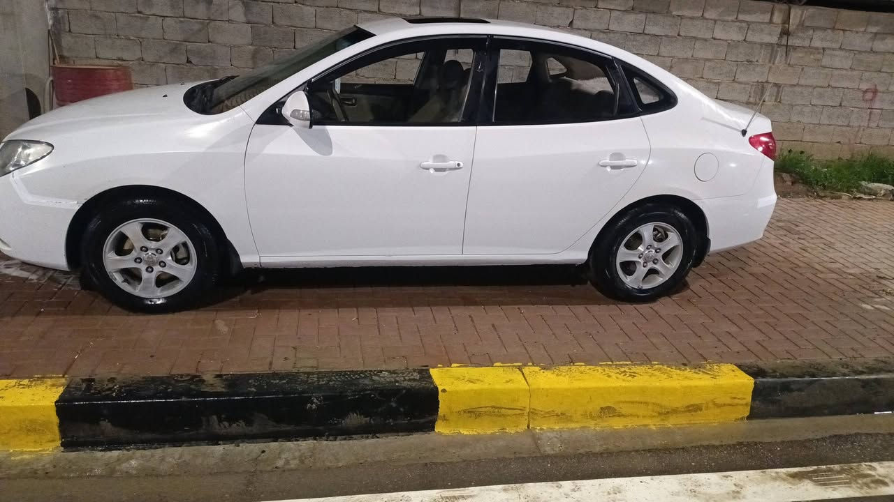 النترا ٢٠١١
خليجي فتحة رقم بغداد انكليزي
كير مكينة مكفولات1600
بدون تنقيص وتبخير 
تبريد تدفئة 
سيارة جاهزة بدون نقص
صدر جديد
بيها صبغ اقل الحزام بدون دواخل 
شواصي لغود  تكم مكفولات 
قماره بنيد جنطه  بدون صبغ
السعر ١٠٠
العنوان جديدة الشط قرب مطعم سامان
***********
